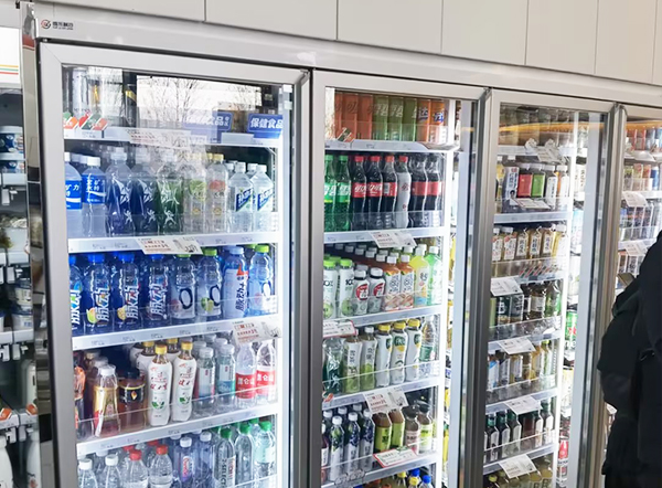 711